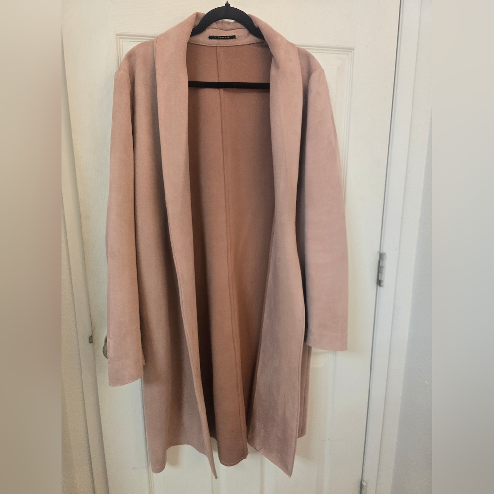 Elegant Pink Women's Coat
